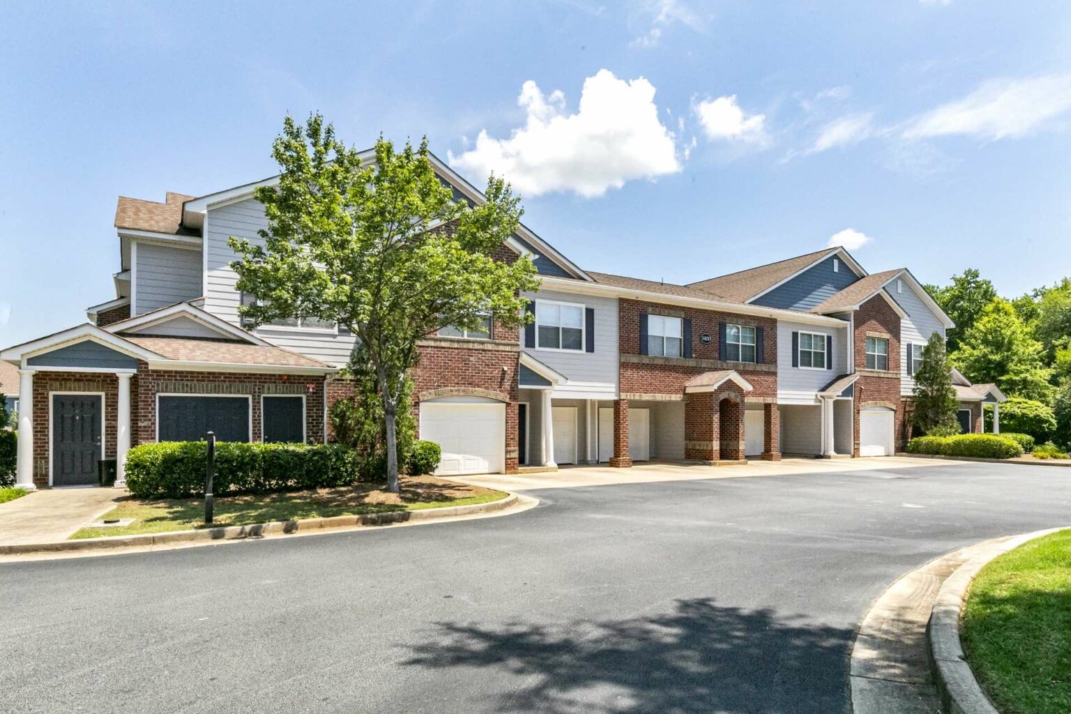 Apartments in McDonough Gallery Halston South Point